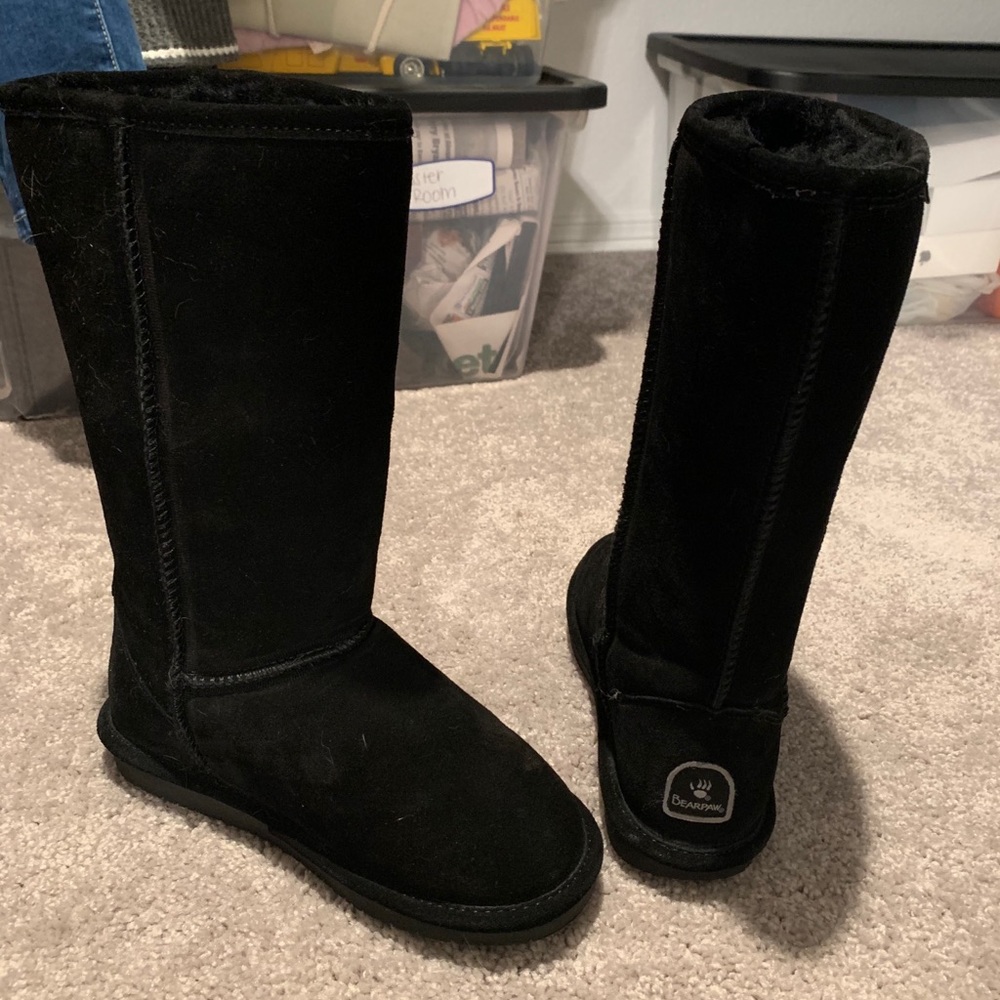 6 1/2 Bear Paw boots